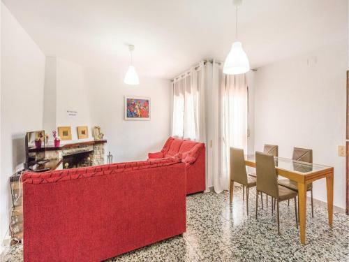 Seven-bedroom Holiday Home In Macanet De La Selva