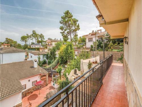 Seven-bedroom Holiday Home In Macanet De La Selva