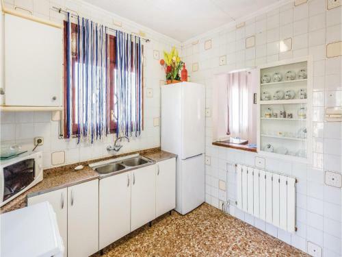 Seven-bedroom Holiday Home In Macanet De La Selva