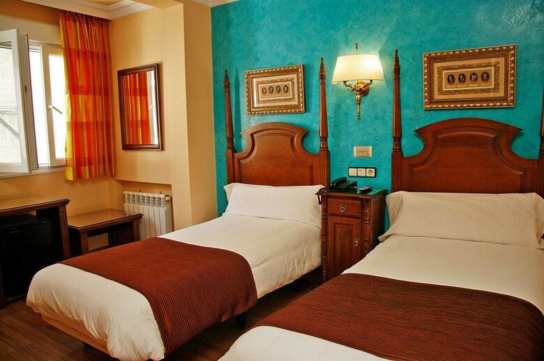 Hostal Victoria II