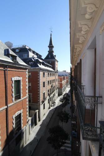 Silver Madrid Apartments