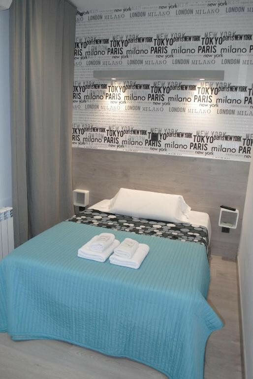 Hostal Fuencarral Rooms