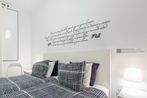 Apartamento Book In Madrid- Puerta Del Sol
