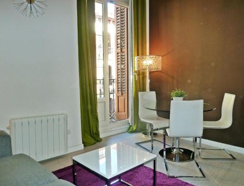 Apartamento Six Rooms Plaza Mayor