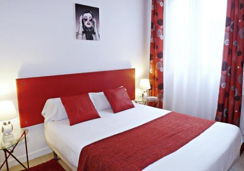 Apartamento Six Rooms Plaza Mayor