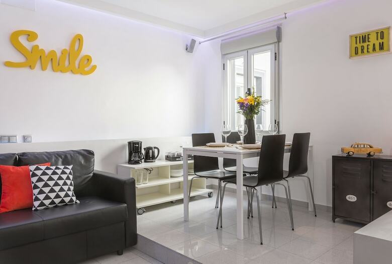 7rooms7 Gran V�a Smile Apartments