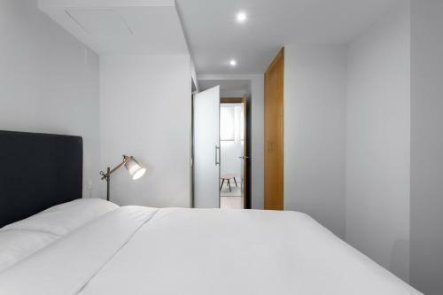 Home Art Apartments