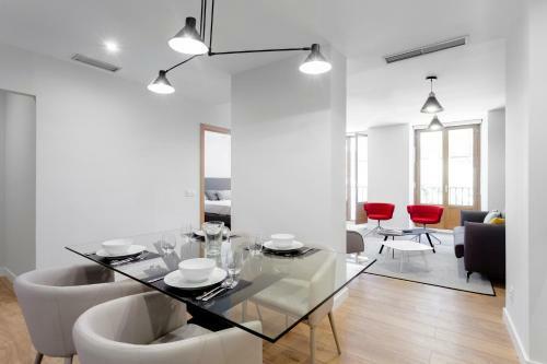 Home Art Apartments