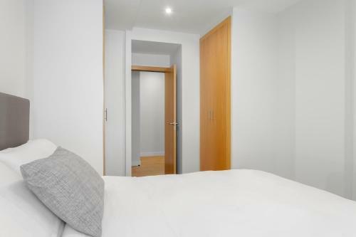 Home Art Apartments