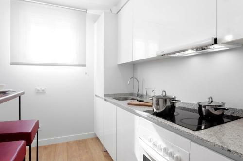 Home Art Apartments