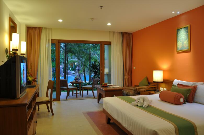 Hotel Ravindra Beach Resort And Spa