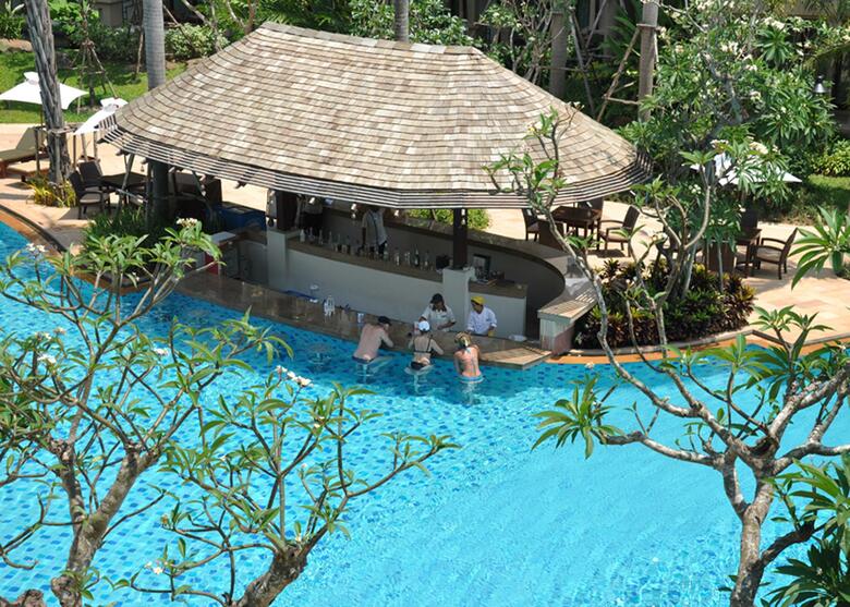 Hotel Ravindra Beach Resort And Spa