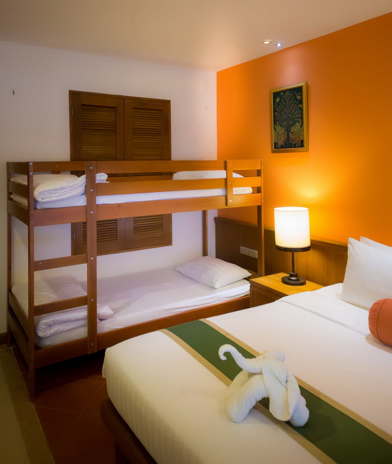 Hotel Ravindra Beach Resort And Spa