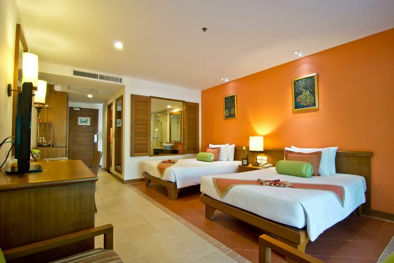 Hotel Ravindra Beach Resort And Spa