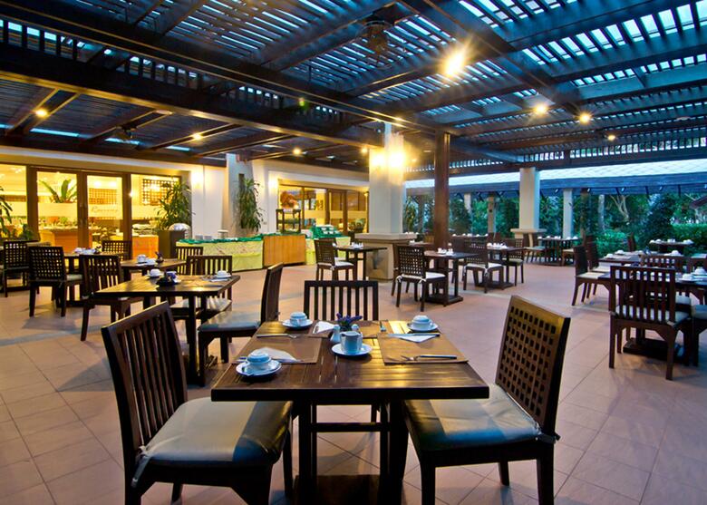 Hotel Ravindra Beach Resort And Spa