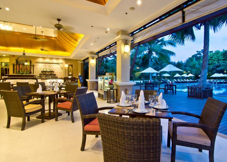 Hotel Ravindra Beach Resort And Spa