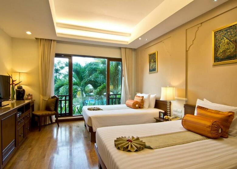 Hotel Ravindra Beach Resort And Spa