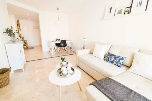 Apartamento Letmalaga Pompidou Beach