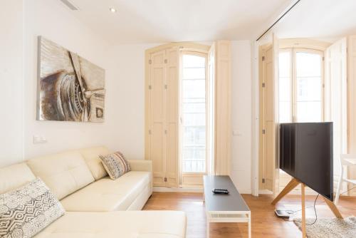 Urbe10 Plaza De La Constitucion 1 Bedroom Apartment