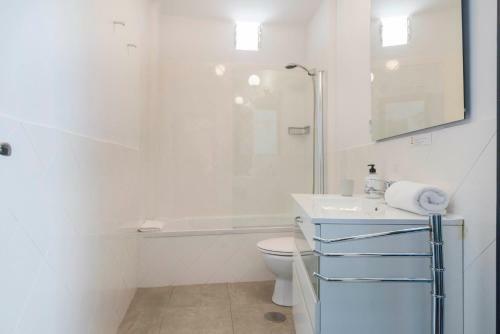 Four-bedroom Holiday Apartment With Terrace Beatas