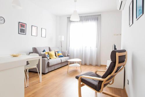 Apartamento Suncity Teatro Cervantes Con Piscina