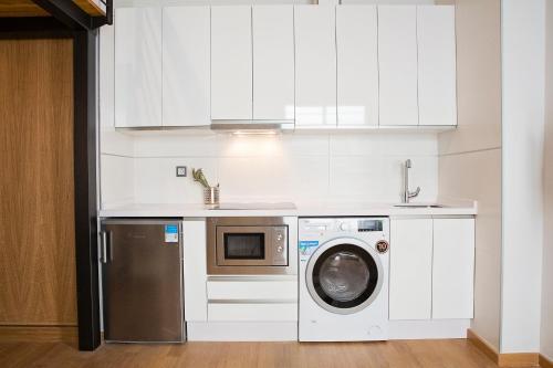Apartamento Suncity Teatro Cervantes Con Piscina