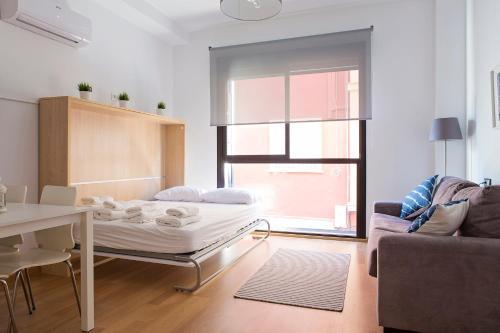 Apartamento Suncity Teatro Cervantes Con Piscina