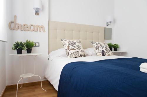 Apartamento Suncity Teatro Cervantes Con Piscina