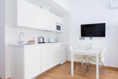 Apartamento Suncity Teatro Cervantes Con Piscina