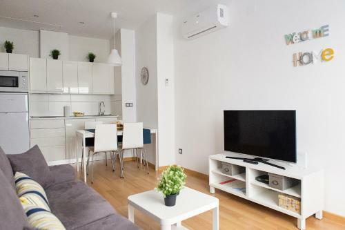 Apartamento Suncity Teatro Cervantes Con Piscina