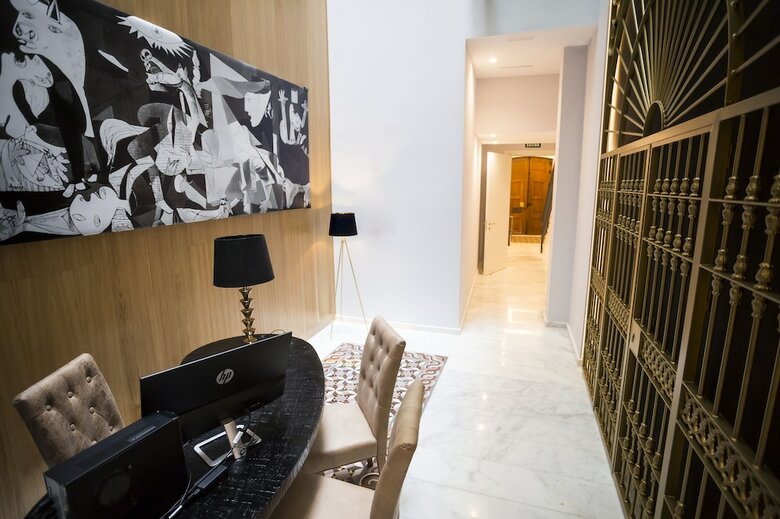 Apartamento Casa De La Merced Suites