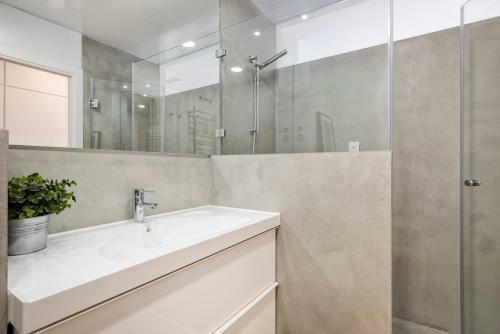Apartamento Two-bedroom Loft With View Linaje