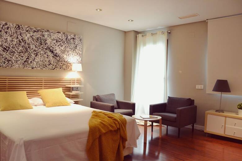 Apartamentos Plaza Del Obispo