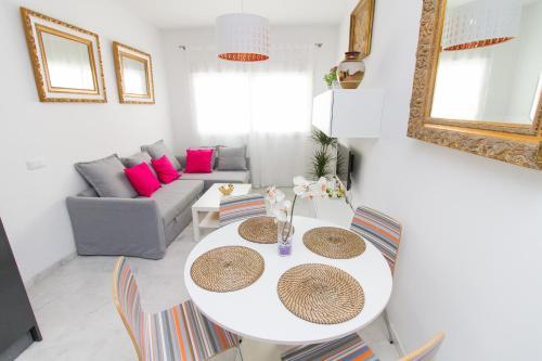 Cool 1 Bedroom Apartment Capuchinos