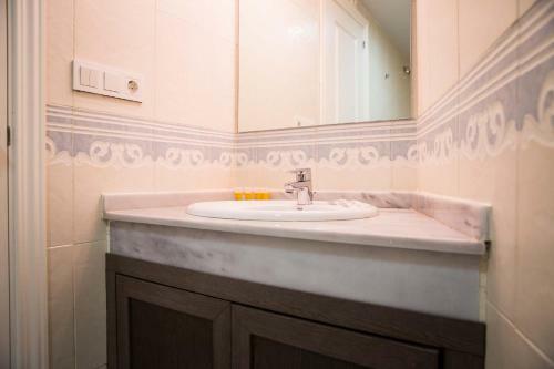Apartamento Holidays2malaga Victoria With Patio And Parking