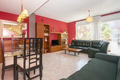 Homeholidaysrentals Coral