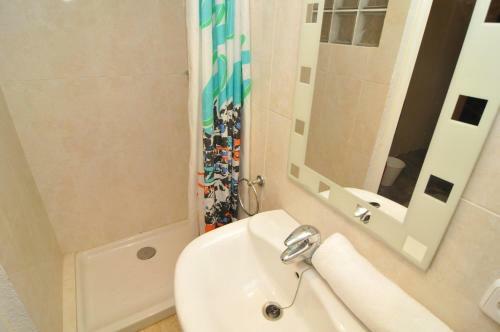 Homeholidaysrentals Valerie
