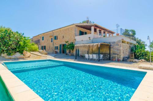 Villa Bandris Nou