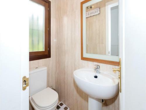 Four-bedroom Holiday Home In Manilva