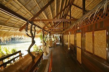 Hotel River Kwai Jungle Raft