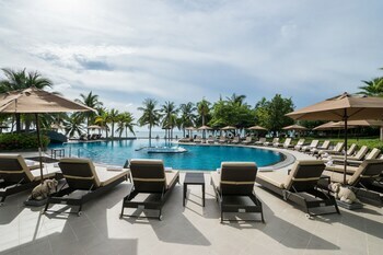 Hotel Royal Wing Suites & Spa