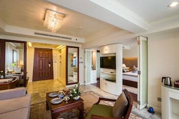 Hotel Royal Wing Suites & Spa