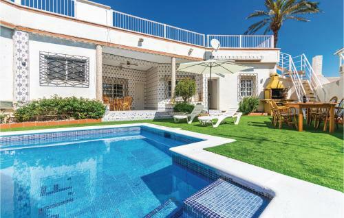 Four-bedroom Holiday Home In Islas Menores
