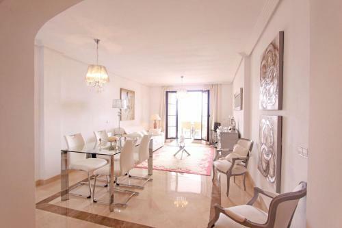 1103 Modern Apartment Golf