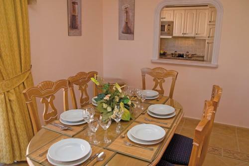 Apartamento Marbella Beach Resort At Club Playa Real