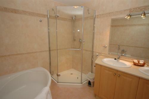 Apartamento Marbella Beach Resort At Club Playa Real