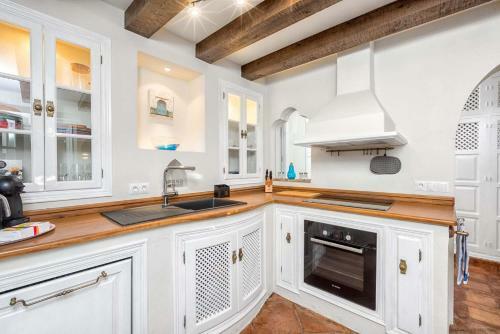 Three-bedroom Private Villa With Pool Hidalgo