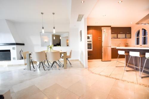 Apartament In Nueva Andalucia Puerto Ban�s