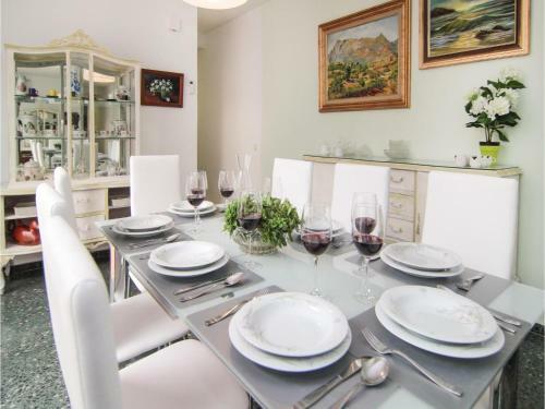 Three-bedroom Holiday Home In Marbella