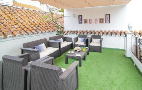 Three-bedroom Holiday Home In Marbella